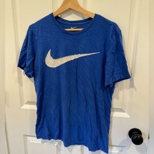 Nike T-shirt